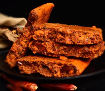 重慶火鍋底料廠家在生產(chǎn)底料的過程要把握好哪些要素？