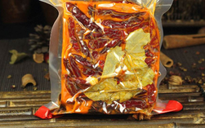 重慶火鍋底料批發(fā)之鴛鴦火鍋湯鹵調(diào)制方法！