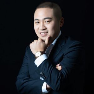董事長(zhǎng)簡(jiǎn)介